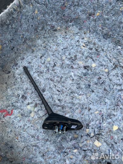 Антенна Skoda Rapid 1