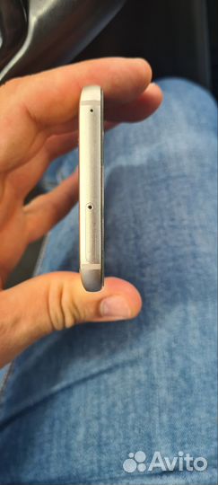 Samsung Galaxy A5 (2017) SM-A520F/DS, 3/32 ГБ