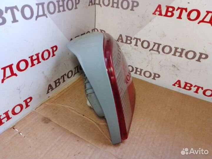 Фара задняя задняя правая Toyota Yaris