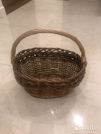 Корзина плетеная