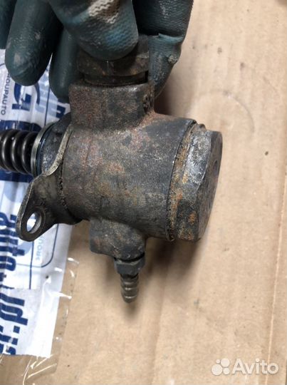 Топливный насос Volkswagen 1.4 TSI