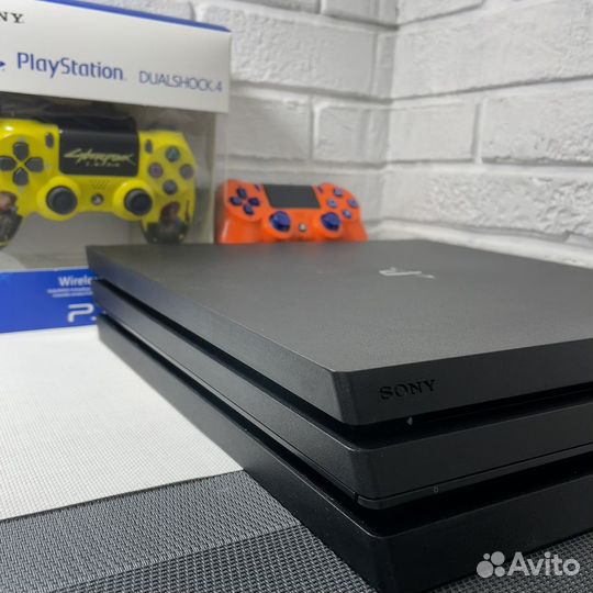 Sony PS4 Pro 1TB (с играми)