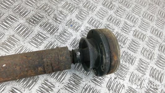 Карданный вал jeep cherokee KJ (GBN19K301)