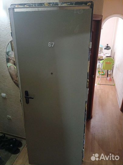 Входная металлическая дверь,с раммой