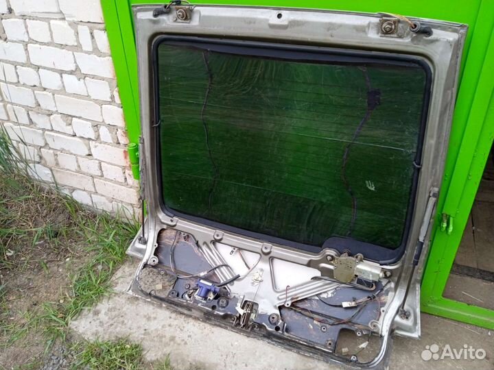 Задняя дверь ваз-2112