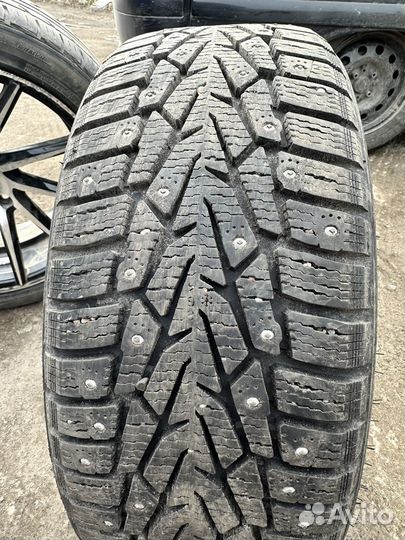 Nordman 8 215/45 R17