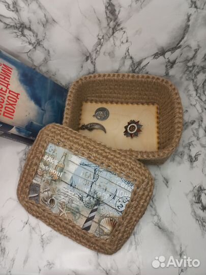 Корзина из джута с деревянным дном