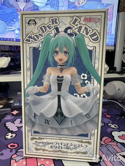 Аниме фигурка Hatsune Miku Wonderland Cinderella