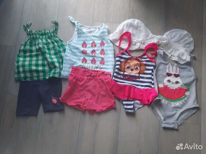 Купальники и летние вещи на девочку