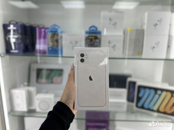 iPhone 11, 128 ГБ