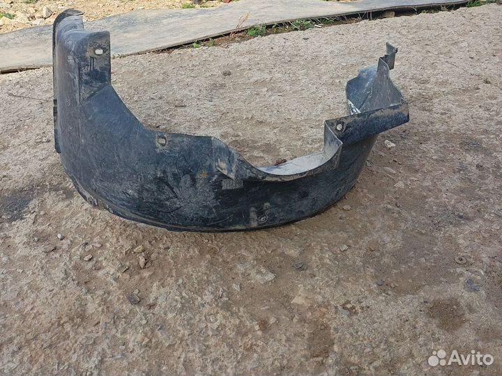Подкрылок передний левый Opel Omega B