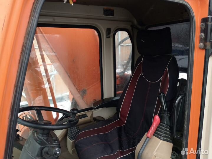 Колёсный экскаватор DOOSAN Daewoo SOLAR 210W-V, 2012