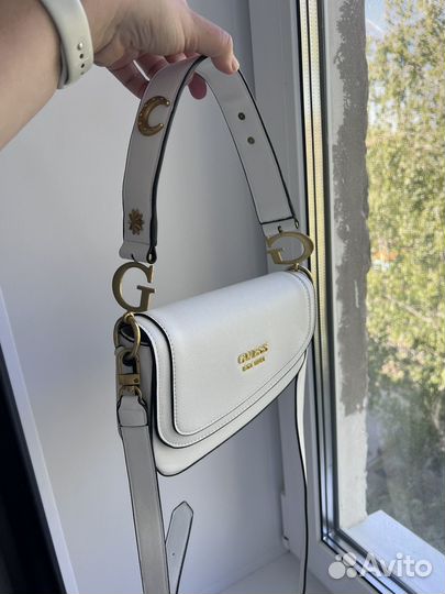 Сумка гесс guess