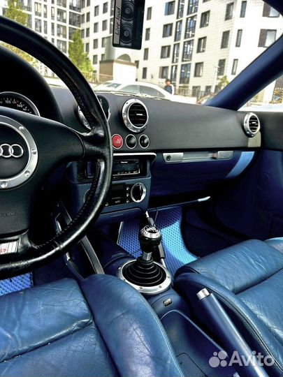 Audi TT 1.8 МТ, 1999, 300 000 км