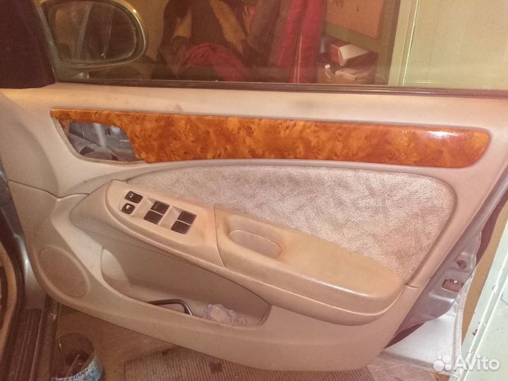 Кнопки стеклопадъёмников. Nissan Bluebird Sylphy