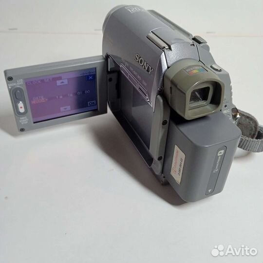 Видеокамера Sony DCR-HC40E