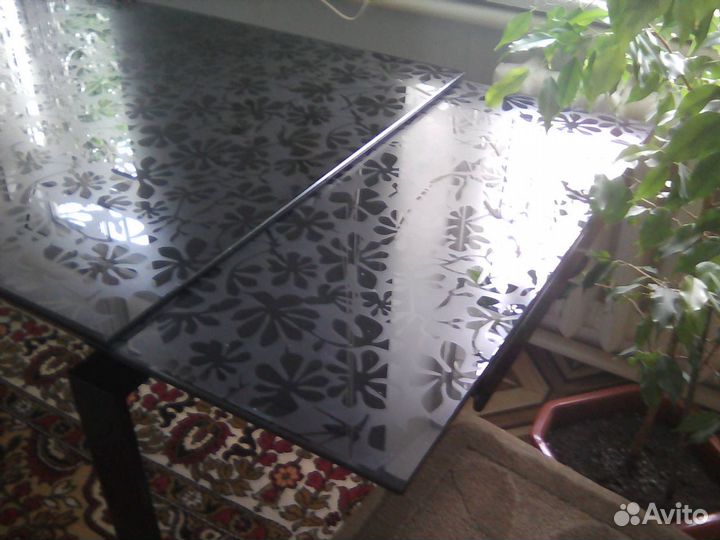 Стол стеклянный трансформер