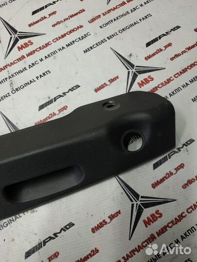 Накладка крышки багажника w212 Mercedes
