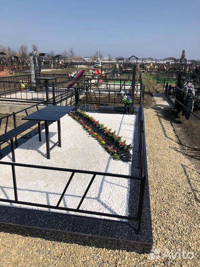 Изготовление и установка памятников(Укладка плитки