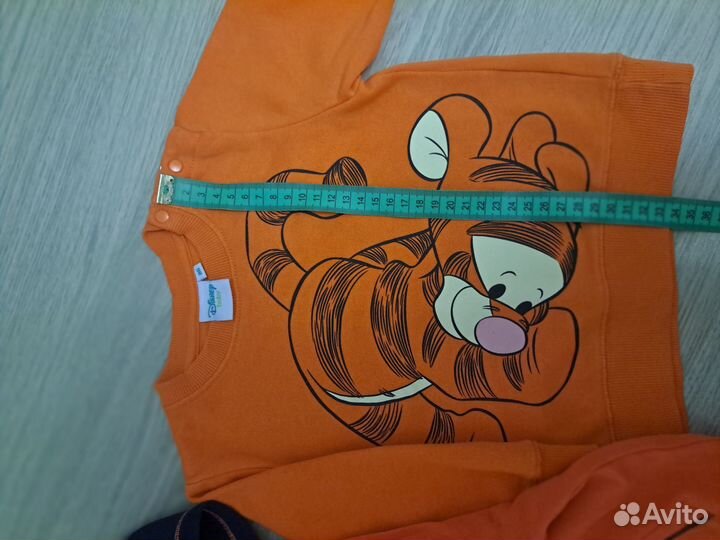 Кофточки две