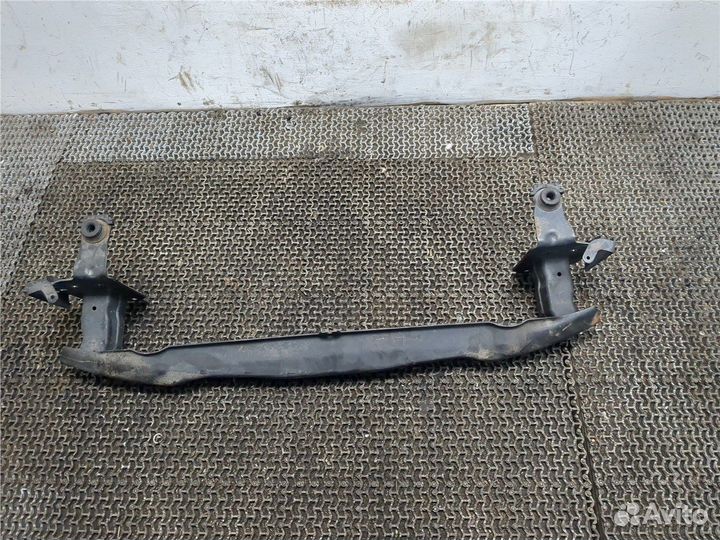 Усилитель бампера Volkswagen Touareg, 2008