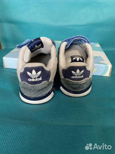 Кроссовки adidas детские