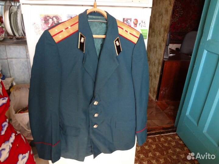 Парадное офицерское обмундирование. Китель галифе