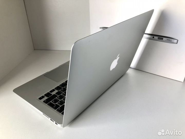 Macbook Air 13 256gb полный комплект