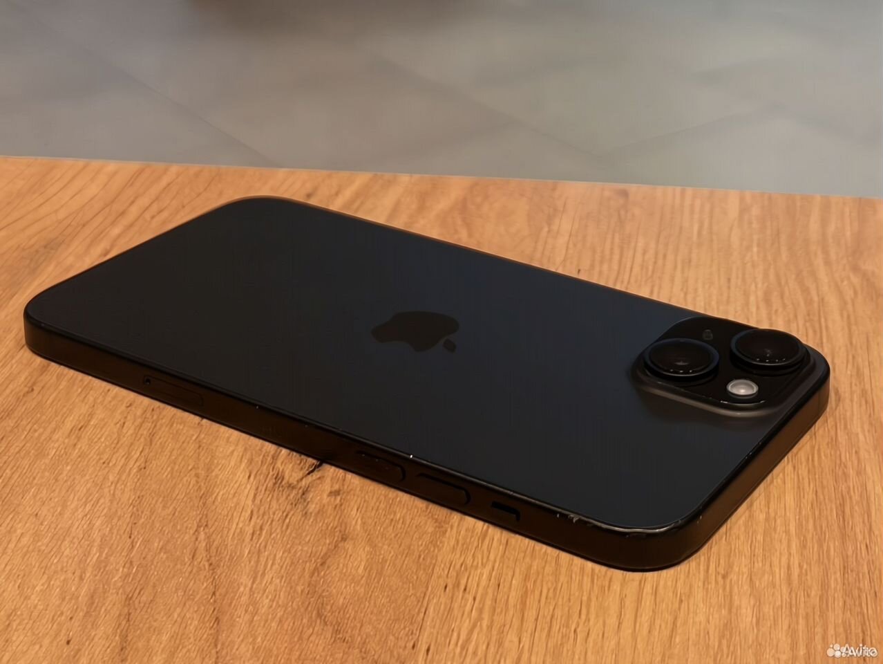 iPhone 15, 256 ГБ, SIM + eSIM