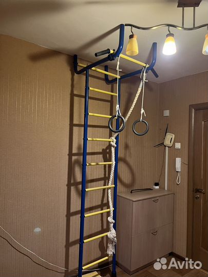 Спортивная шведская стенка