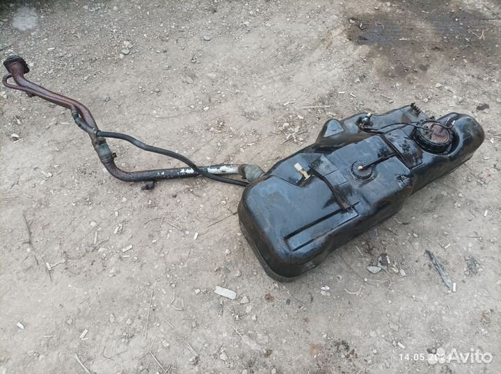 Бак топливный без горловины Hyundai Starex, 1997