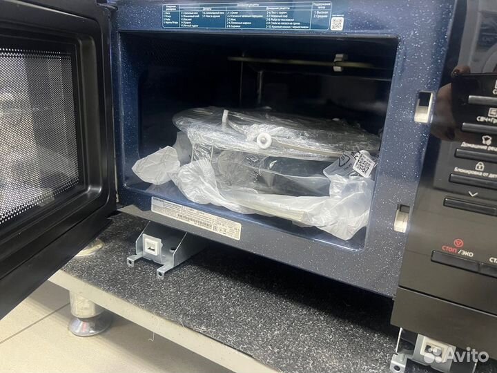 Встраиваемая микроволновая печь Samsung MG23A7013A