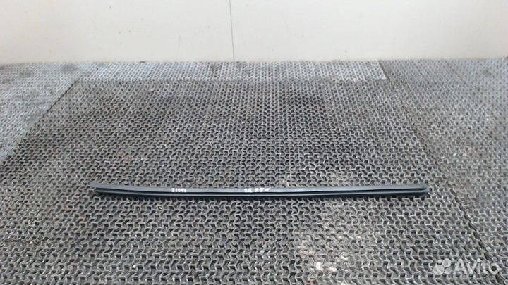 Молдинг стекла Chevrolet Equinox 2017, 2020