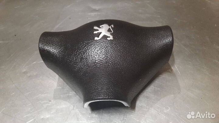 AirBag водительская Peugeot 206 2001 96557484ZR