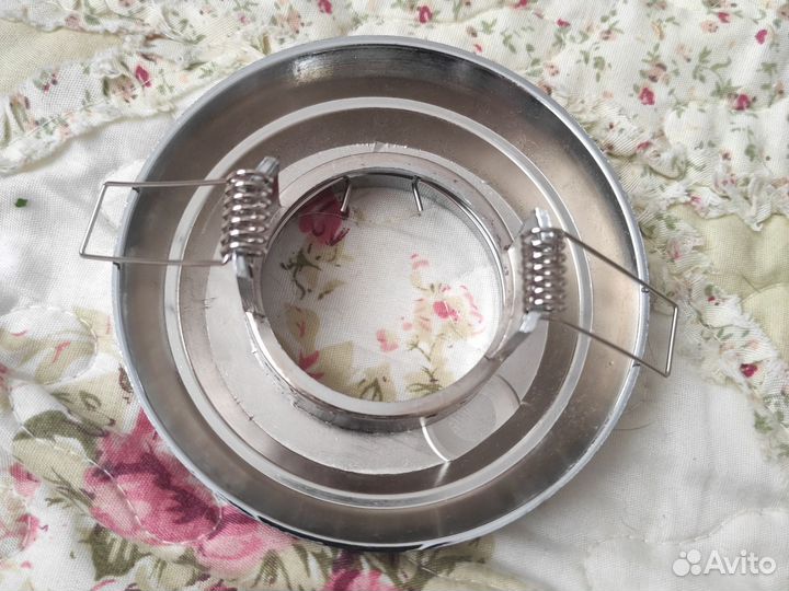 Светильник встраиваемый