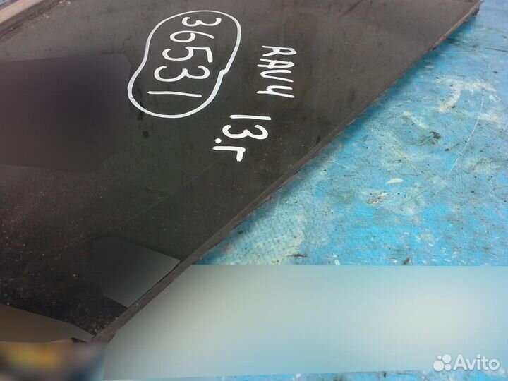 Стекло кузовное глухое левое Toyota RAV 4 2013