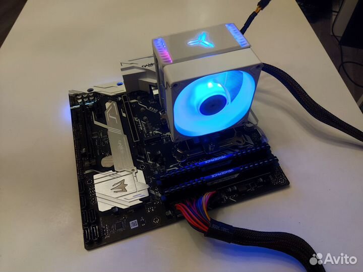 Комплект: Ryzen 5600, B550, 16Gb, кулер