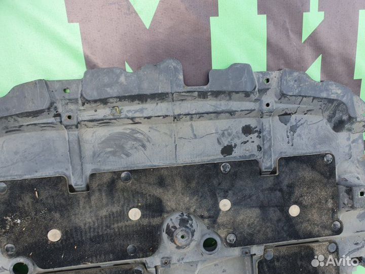 Пыльник двигателя Lexus Ls 2007