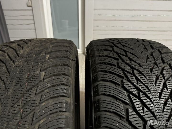 Nokian Tyres Hakkapeliitta R3 275/35 R20