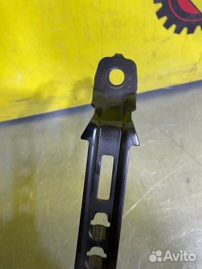 Механизм регулировки ремня безопасности Mazda 3 Bm