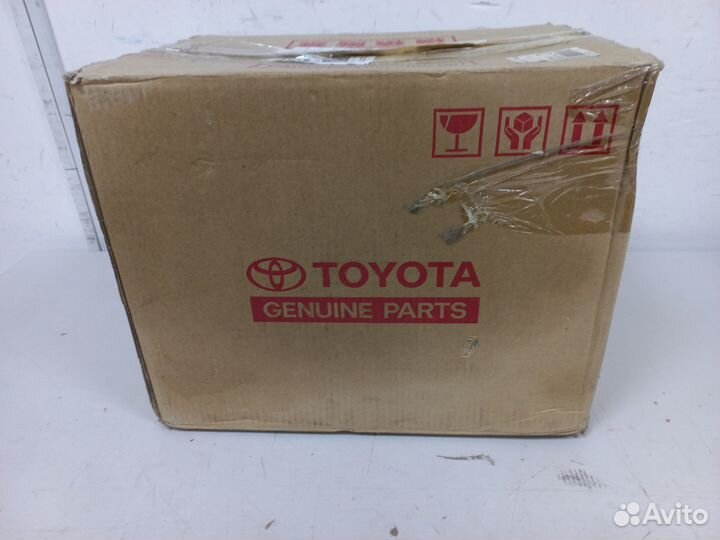 Главный тормозной цилиндр на Toyota LC100