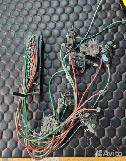 Блок клапанов печки Mercedes W140