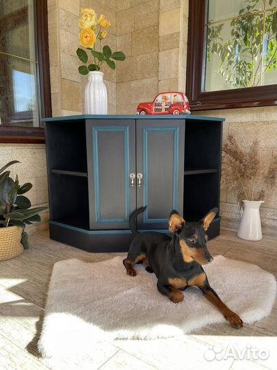 Тумба под телевизор угловая