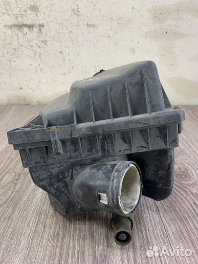 Корпус воздушного фильтра Opel Astra H 2004-2014