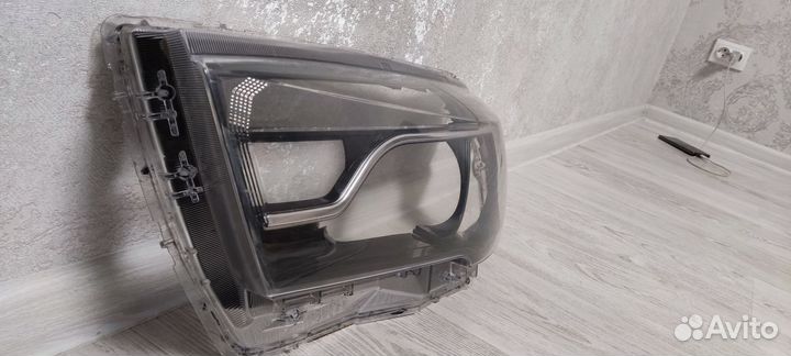 Стекло фары vesta