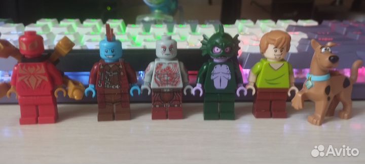 Lego фигурки marvel и Scooby-Doo