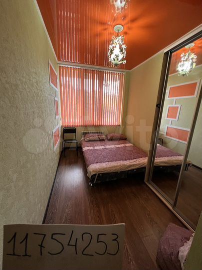 2-к. квартира, 40 м², 1/3 эт.