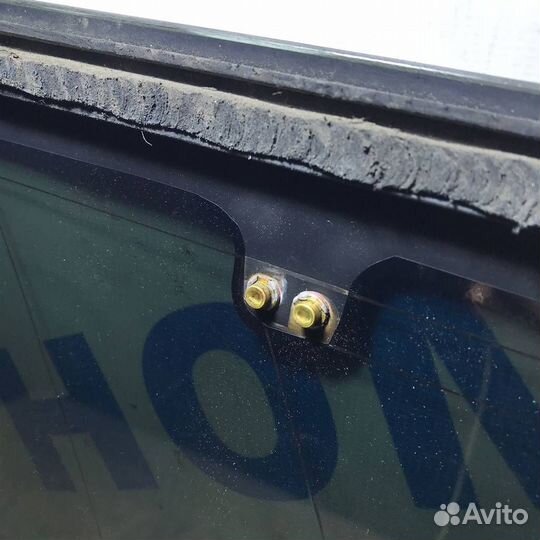 Стекло глухое (форточка),заднее правое Jeep Grand