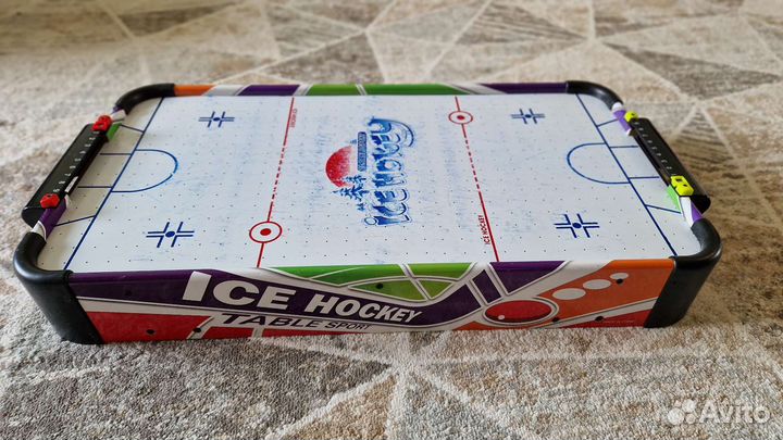 Настольный аэрохоккей