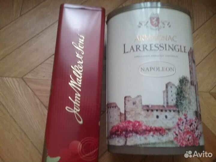 Жестяные коробки для коньяка и виски